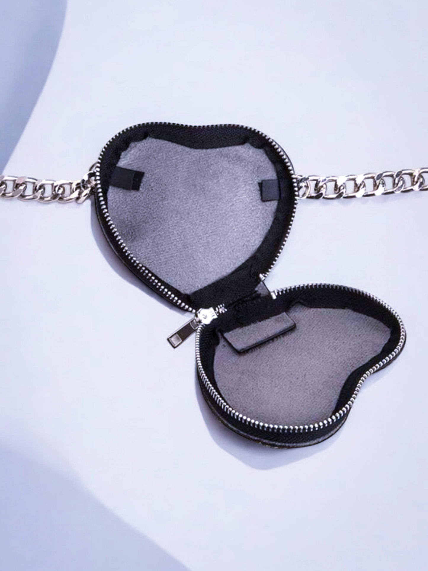 Heartstopper Belt Chain Bag