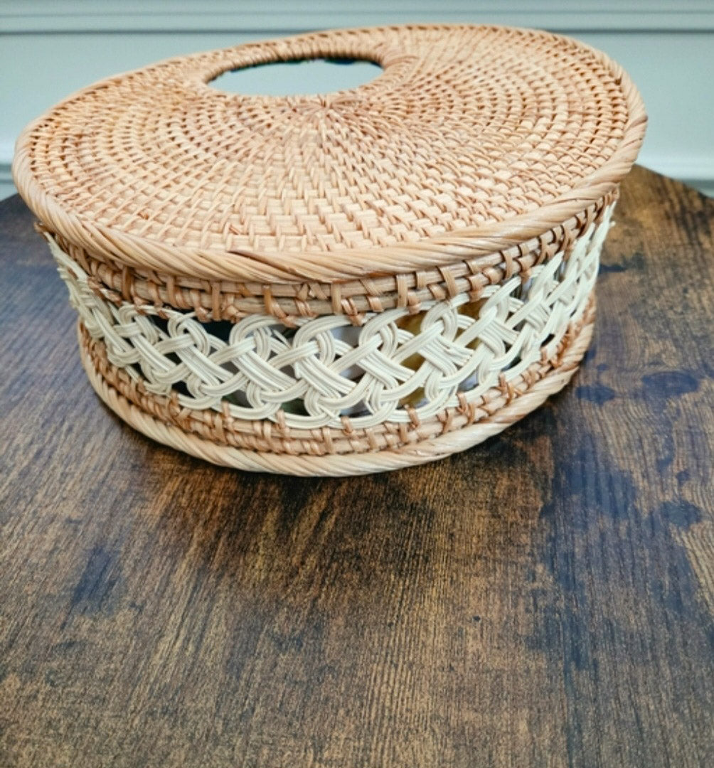 St. Barths Rattan Hand Tote